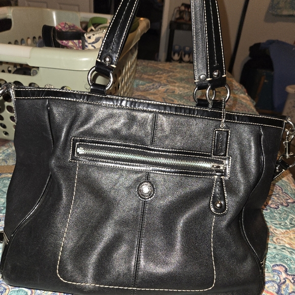 Coach - Picture 1 of 7